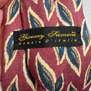 Classic Red and Black Geometric Silk Tie